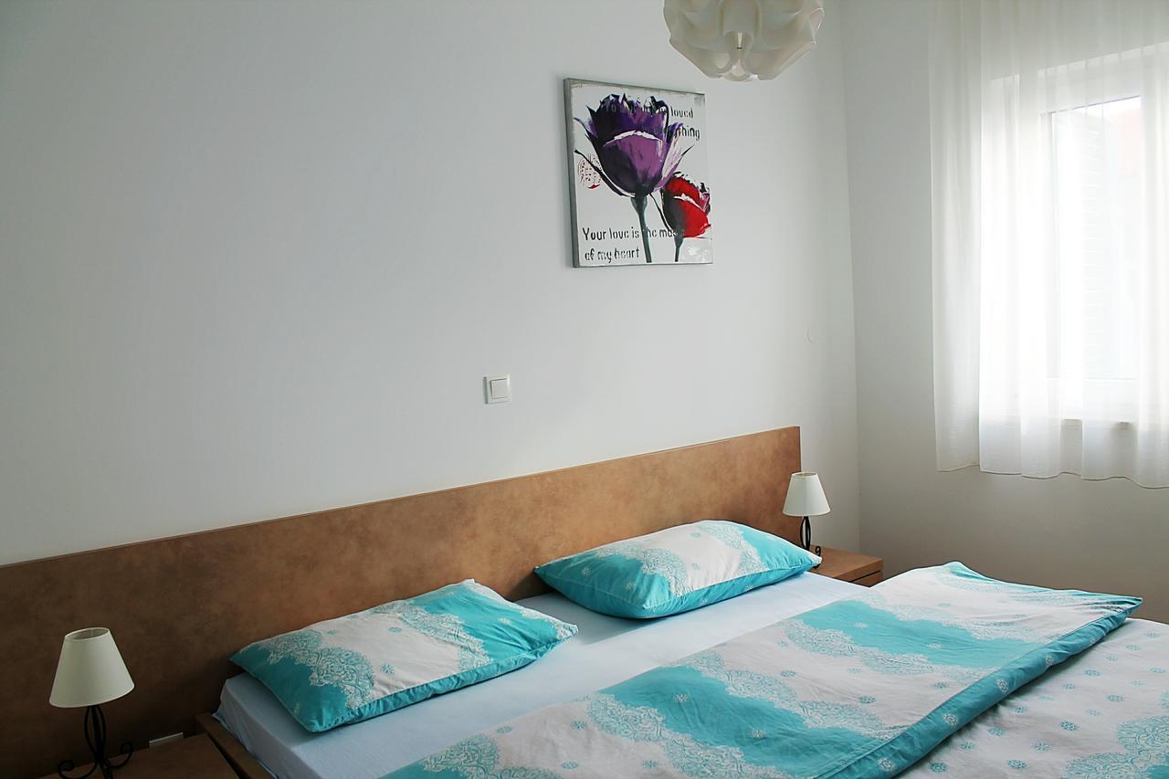 Apartments Vukovic Podstrana Esterno foto